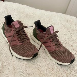 ADIDAS // ULTRABOOST 4.0